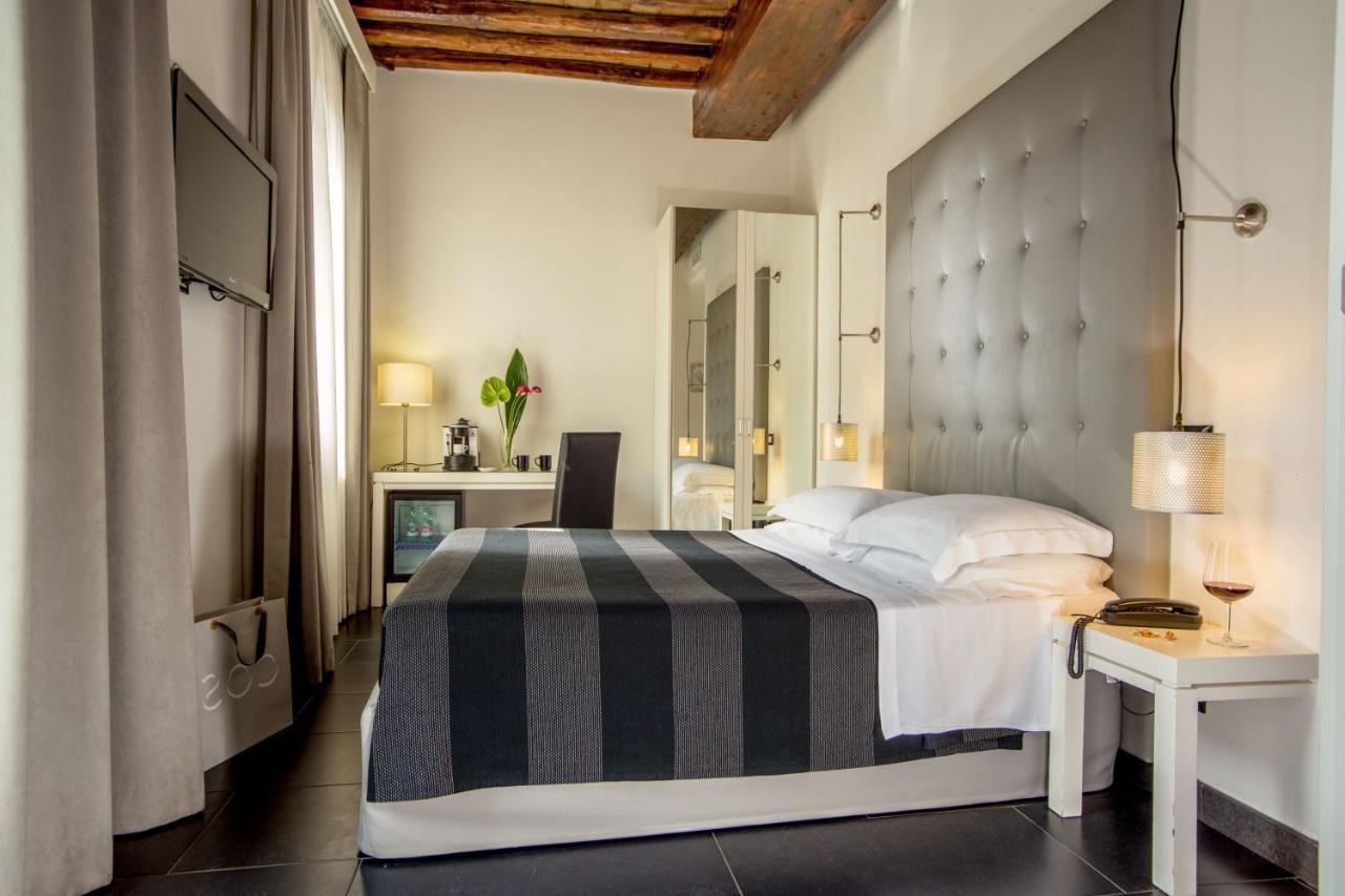 Stay Inn Rome Via Del Corso Exteriör bild