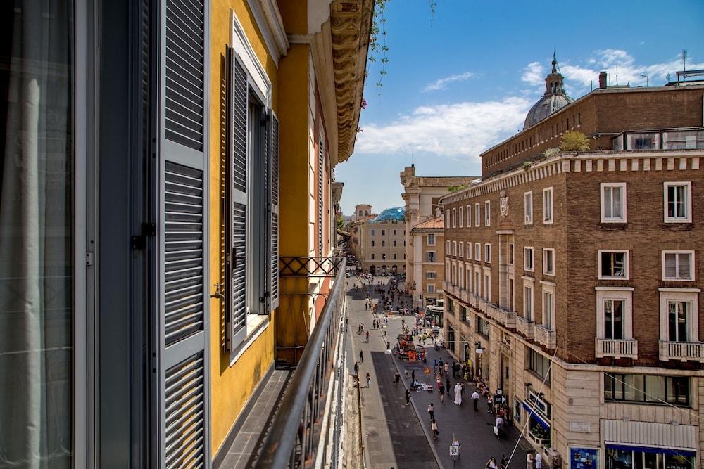 Stay Inn Rome Via Del Corso Exteriör bild