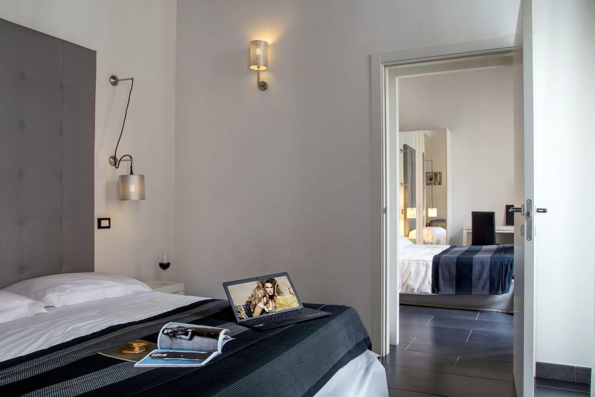 Stay Inn Rome Via Del Corso Exteriör bild